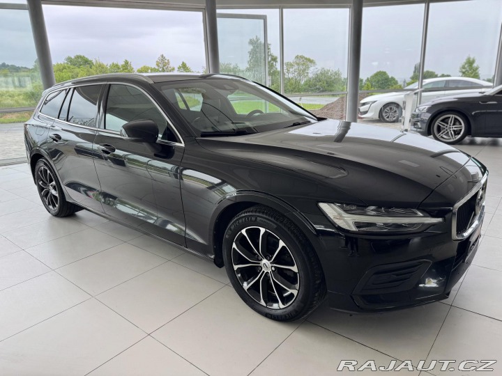 Volvo V60 D3 AUT*110kW*LED*KeyLess* 2020
