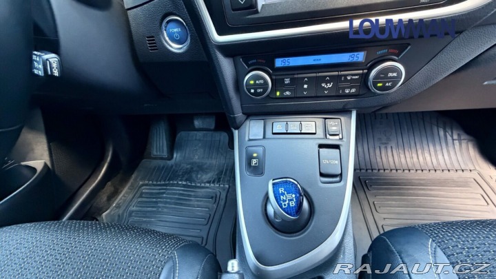 Toyota Auris AT STYLE 2013