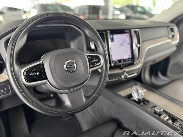 Volvo XC60 T8 AWD*Recharge*Inscript* 2021