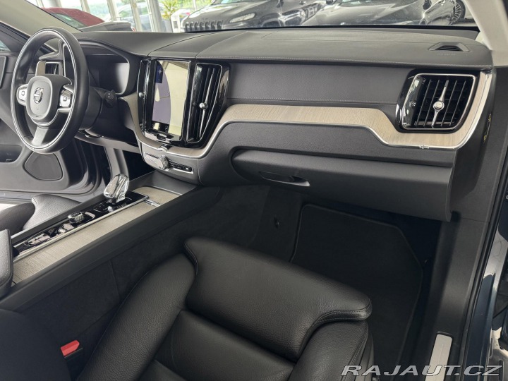 Volvo XC60 T8 AWD*Recharge*Inscript* 2021
