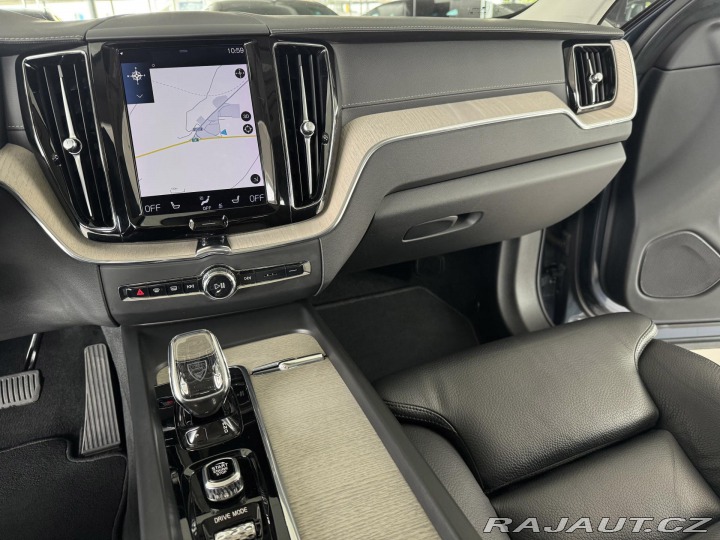 Volvo XC60 T8 AWD*Recharge*Inscript* 2021