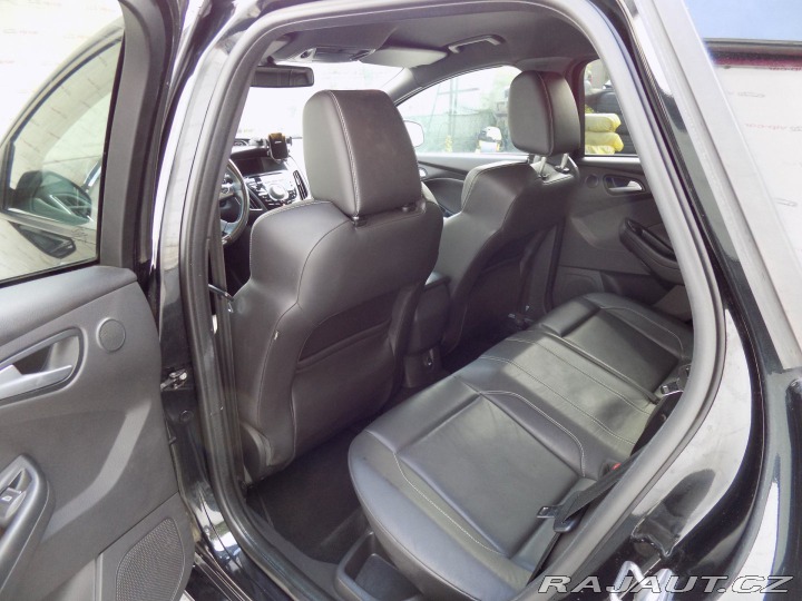 Ford Focus 2.0i ST/Bi-xenon/kůže/LED 2013