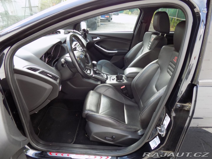 Ford Focus 2.0i ST/Bi-xenon/kůže/LED 2013