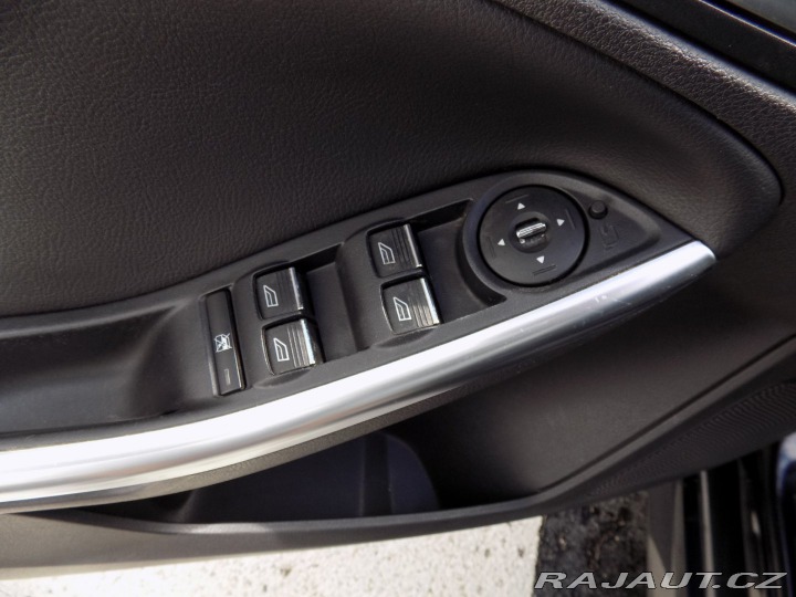 Ford Focus 2.0i ST/Bi-xenon/kůže/LED 2013