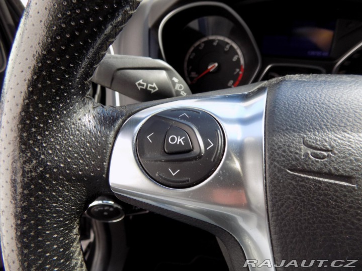 Ford Focus 2.0i ST/Bi-xenon/kůže/LED 2013