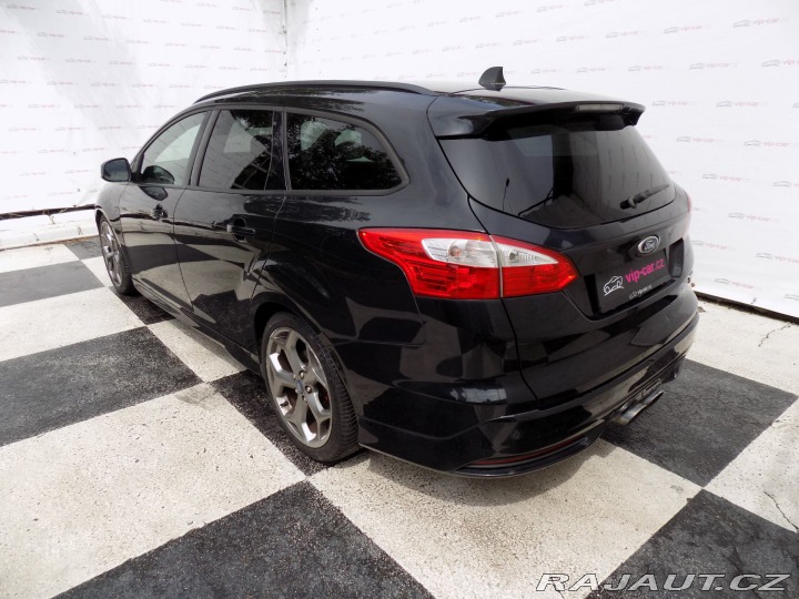 Ford Focus 2.0i ST/Bi-xenon/kůže/LED 2013