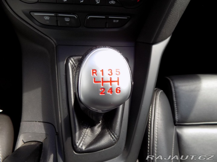 Ford Focus 2.0i ST/Bi-xenon/kůže/LED 2013