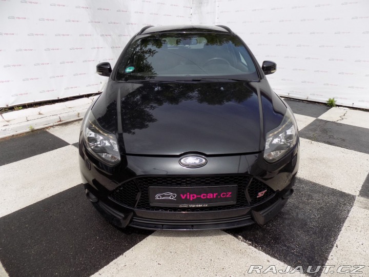 Ford Focus 2.0i ST/Bi-xenon/kůže/LED 2013