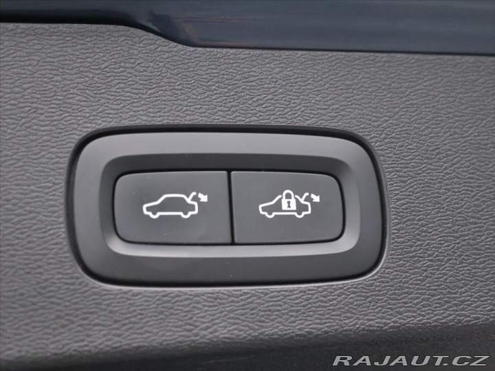 Volvo V60 2,0 145kW D4 4x4 DPH Cros 2020