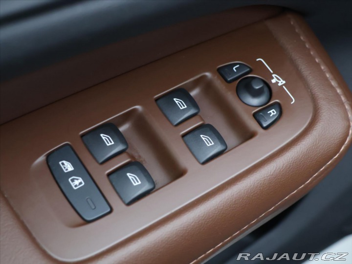 Volvo V60 2,0 145kW D4 4x4 DPH Cros 2020