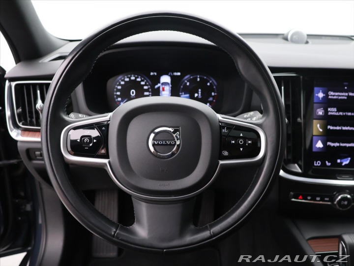 Volvo V60 2,0 145kW D4 4x4 DPH Cros 2020