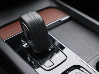Volvo V60 2,0 145kW D4 4x4 DPH Cros 2020