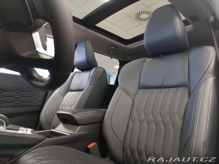 Mitsubishi Outlander 2.4 PHEV_ INSTYLE 2025