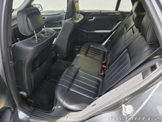 Mercedes-Benz Ostatní modely 212K benzín 2015