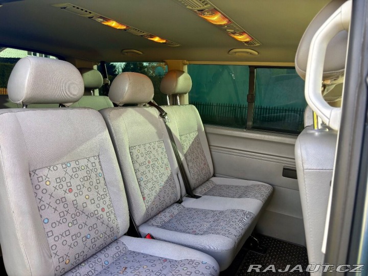 Volkswagen Caravelle 2,5   tdi 96kw, 9-ti míst 1800