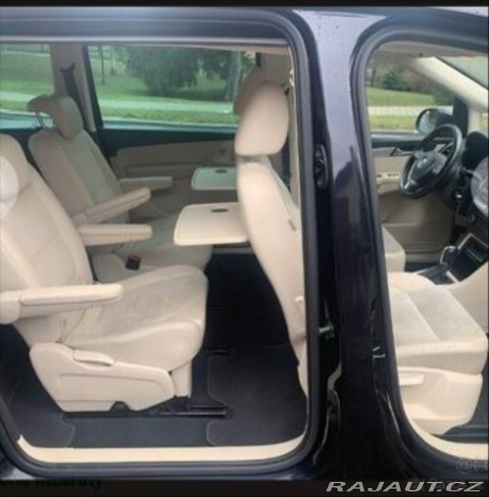 Volkswagen Sharan 2,0 2011