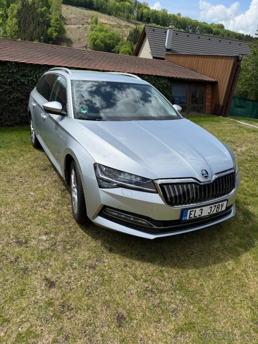 Škoda Superb 1,4 STYLE, servisní kni