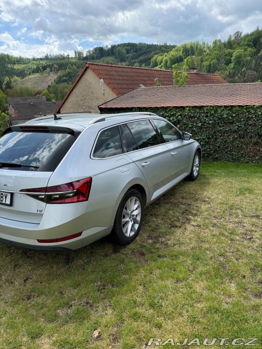 Škoda Superb 1,4 STYLE, servisní kni 2020