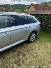 Škoda Superb 1,4 STYLE, servisní kni 2020