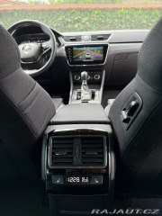 Škoda Superb 1,4 STYLE, servisní kni 2020