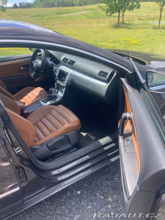 Volkswagen Passat CC 2,0 2010