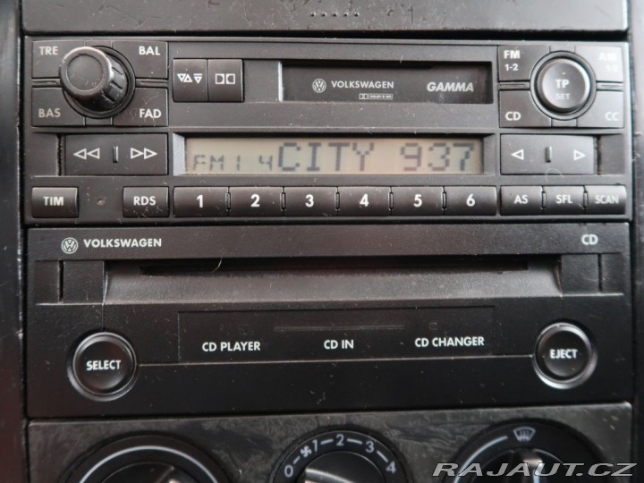 Volkswagen Golf 1.6,74kW,Manuál,AC,Tažné 1999