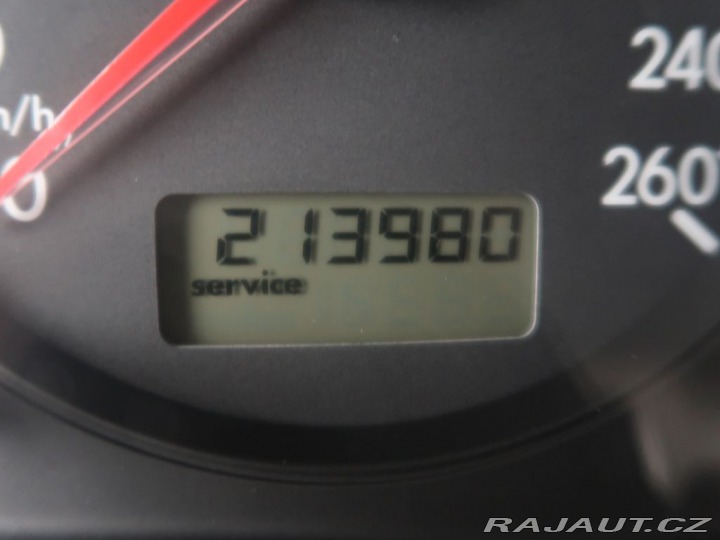 Volkswagen Golf 1.6,74kW,Manuál,AC,Tažné 1999