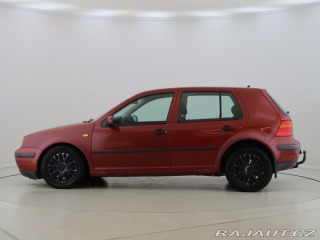 Volkswagen Golf 1.6,74kW,Manuál,AC,Tažné 1999