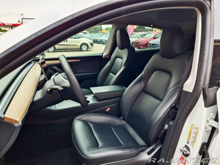 Tesla Model Y Long Range - Dual Motor 3 2023