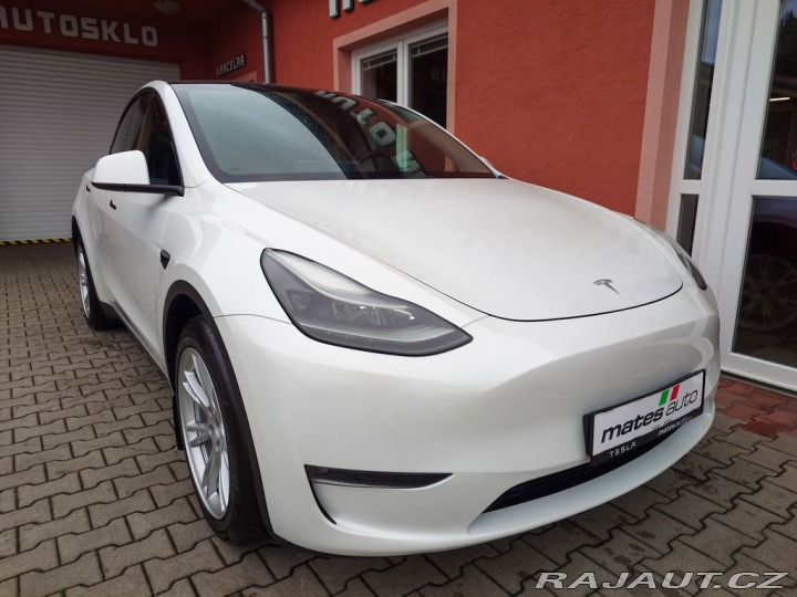 Tesla Model Y Long Range - Dual Motor 3 2023