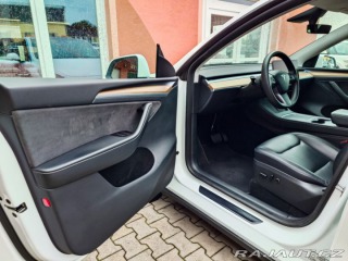 Tesla Model Y Long Range - Dual Motor 3 2023