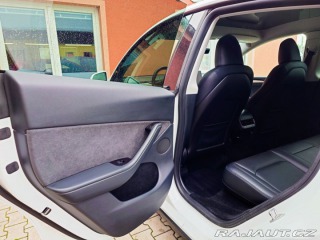 Tesla Model Y Long Range - Dual Motor 3 2023