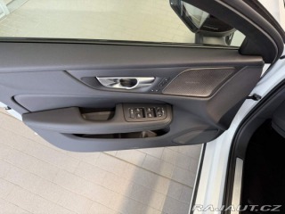 Volvo V60 B4 2.0L 197+14 HP AT7 FWD 2026