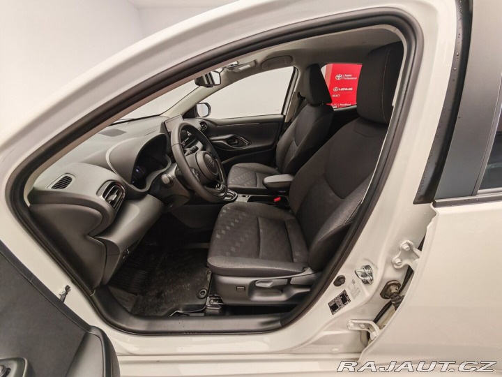 Toyota Yaris 1.5 Hybrid e-CVT Style 2026