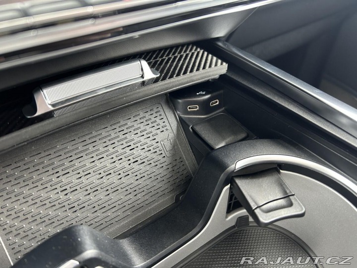 Mercedes-Benz G G 63 AMG Performance ZÁRU 2026