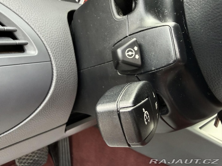 BMW 6 645 Ci Cabrio REZERVACE 2005