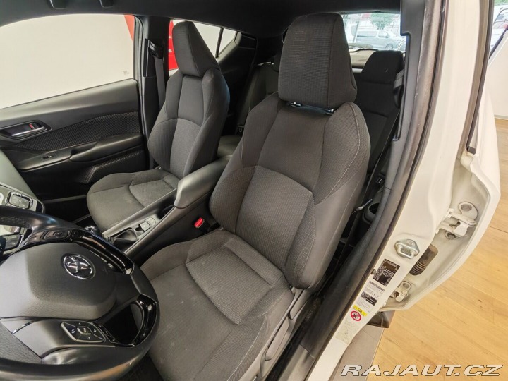 Toyota C-HR 1.2 Turbo 85kW Active 2017
