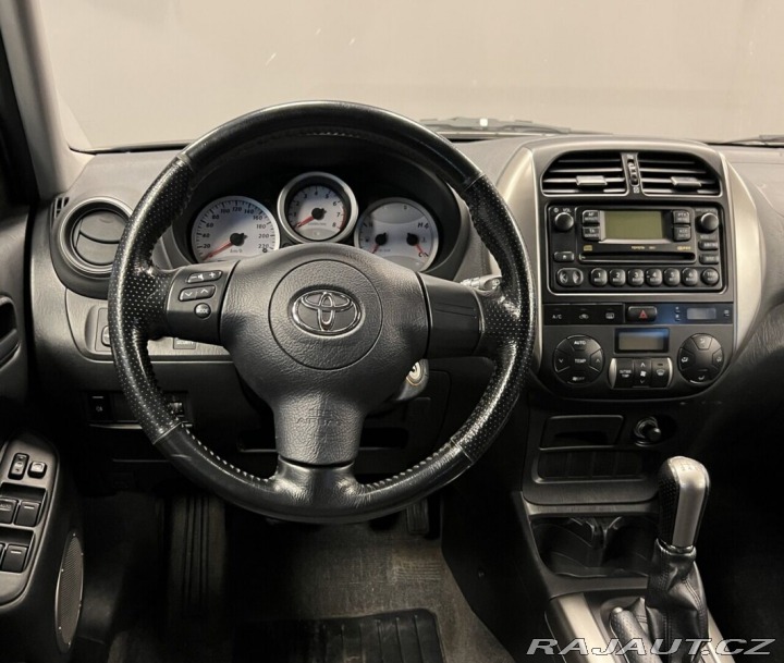 Toyota RAV4 VVT-I 2.0 (4x4 / AWD) 2005
