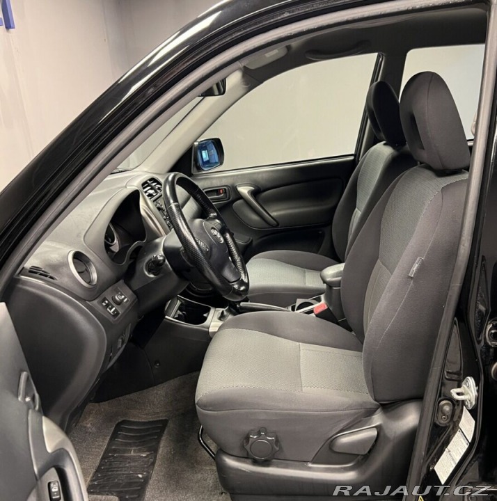 Toyota RAV4 VVT-I 2.0 (4x4 / AWD) 2005