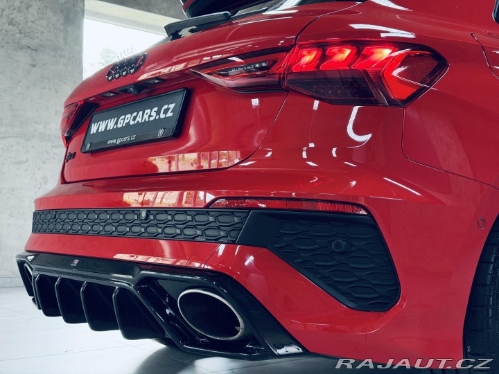 Audi RS3 TFSI*SPORTBACK*CERAMIC*CA 2024