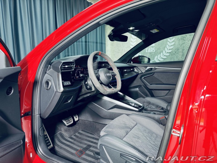 Audi RS3 TFSI*SPORTBACK*CERAMIC*CA 2024