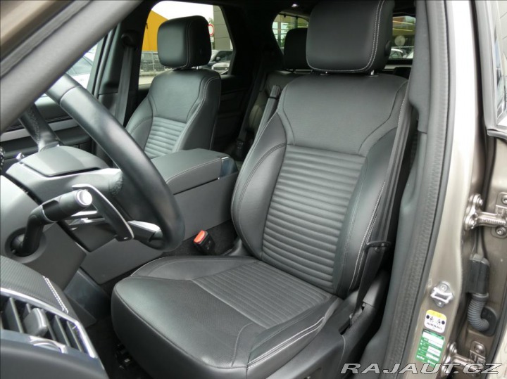 Land Rover Discovery 3,0 D250 R-Dynamic SE 1.M 2023
