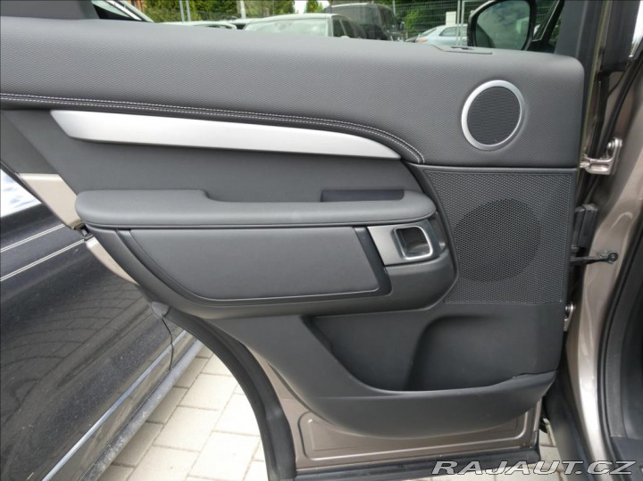 Land Rover Discovery 3,0 D250 R-Dynamic SE 1Ma 2023