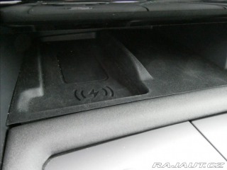 Land Rover Discovery 3,0 D250 R-Dynamic SE 1.M 2023