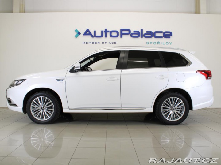 Mitsubishi Outlander 2,4 PHEV 165kW Instyle 1. 2021