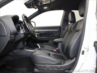 Mitsubishi Outlander 2,4 PHEV 165kW Instyle 1. 2021