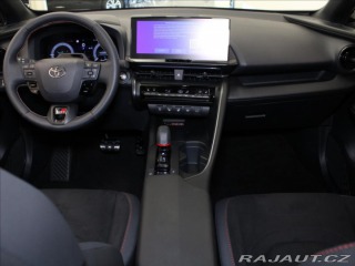 Toyota C-HR 2,0 Hybrid 178k.4x4 GR 63 2025