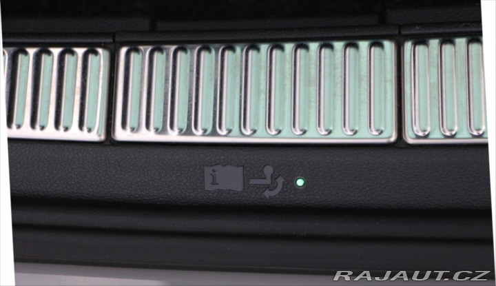 Škoda Superb 2,0 2roky záruk,40t km, 2023