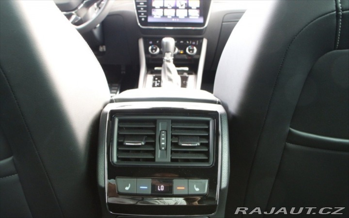 Škoda Superb 2,0 2roky záruk,40t km, 2023