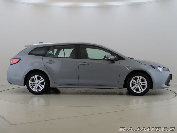 Toyota Corolla 2.0Hybrid,CZ,1Maj,Comfort 2022